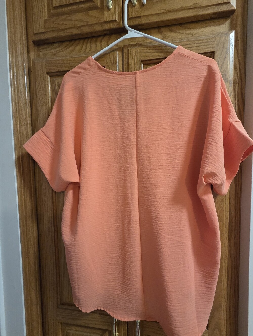 Relaxed Coral V-Neck Blouse - Picture 2 of 2